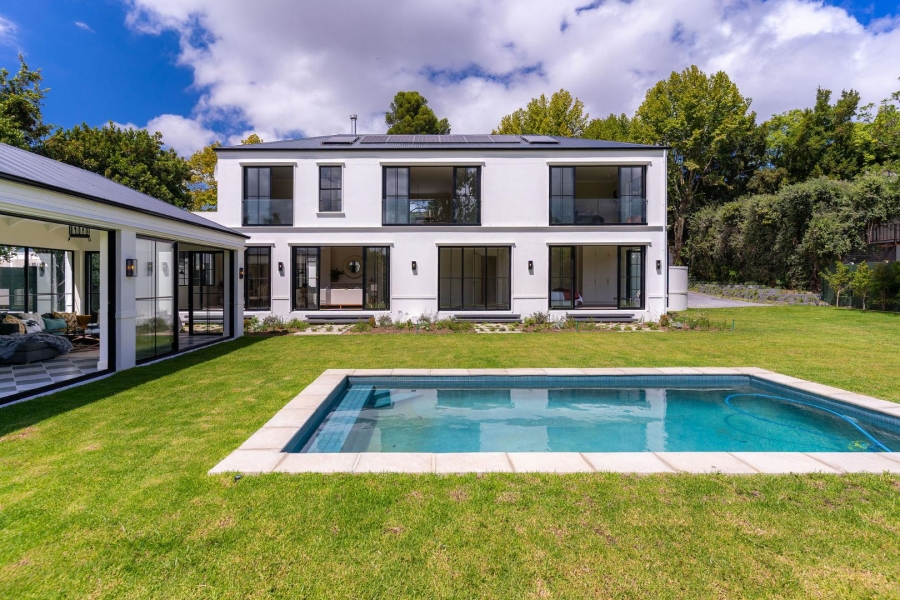 5 Bedroom Property for Sale in Constantia Western Cape